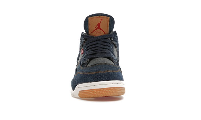 Jordan-4-RetroLevis-Denim-Tag-with-Levis-Logo-2.jpg