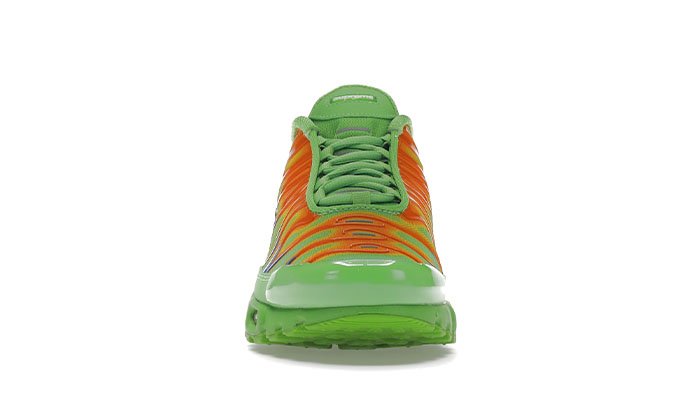 Nike-Air-Max-PlusSupreme-Green-2.jpg
