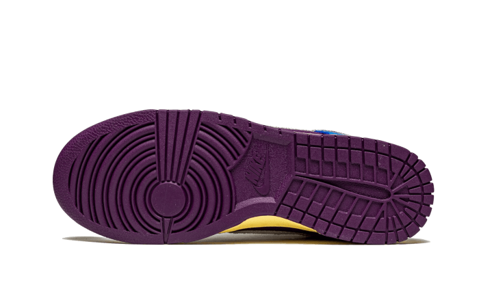 dunk-low-undefeated-5-on-it-278375_800x.png