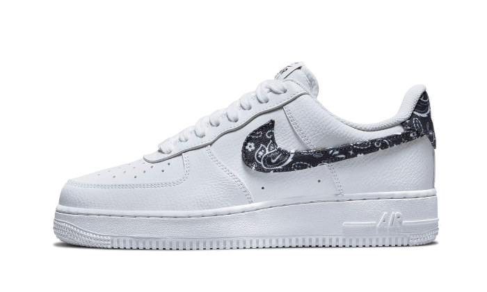 07 Essential White Black Paisley