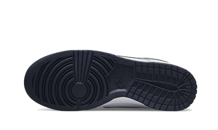 nike-dunk-low-3d-swoosh-wethenew-1_3_800x.png