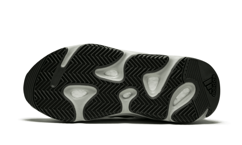 yeezy-700-salt-494173_800x.png