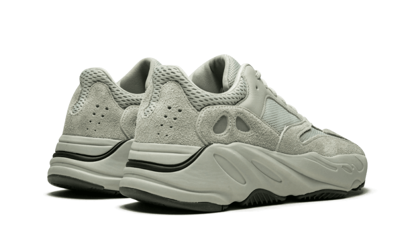 yeezy-700-salt-642942_800x.png