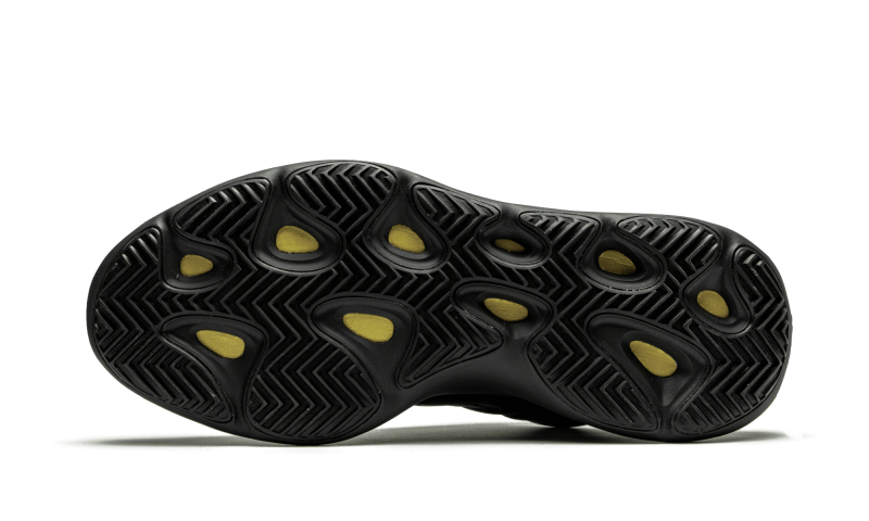 yeezy-700-v3-alvah-912820_800x.png