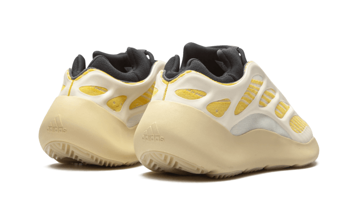 yeezy-700-v3-safflower-266513_800x.png