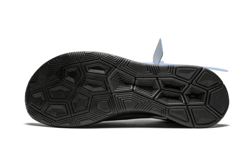 zoom-fly-off-white-black-silver-931962_800x.png